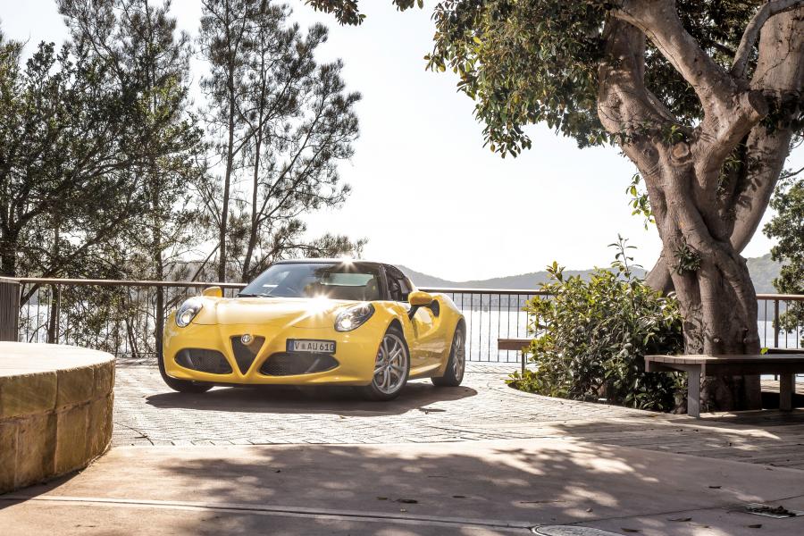  Alfa Romeo 4C Spider (960) 2015 года  (AU) (фото 11 из 40)